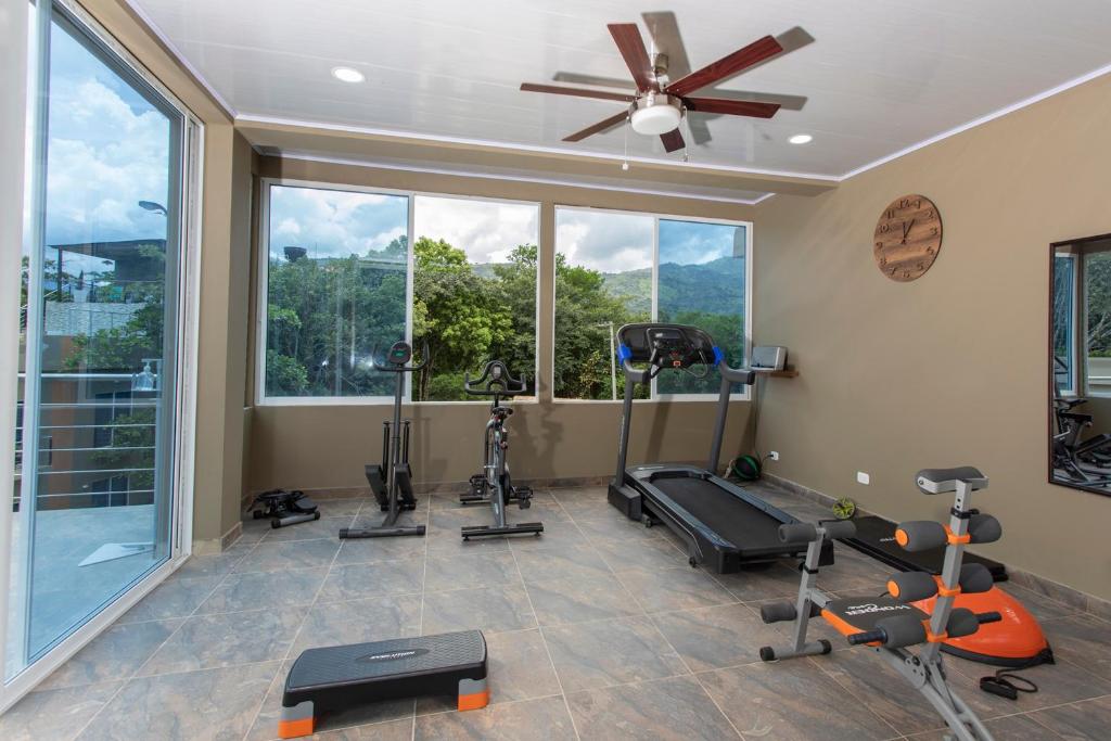 Fitness centrum a/nebo fitness zařízení v ubytování Hotel Natural Hill's by H&R