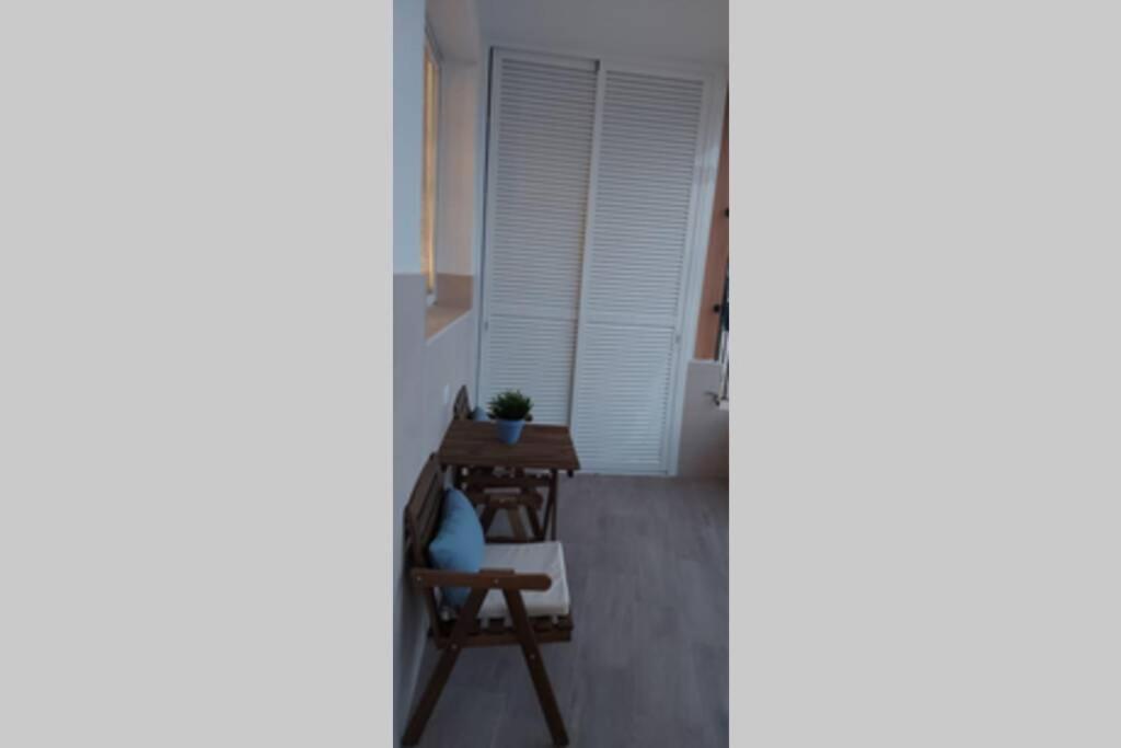 Fotografia z galérie ubytovania Precioso apartamento 1ª linea de playa Getares v destinácii Algeciras