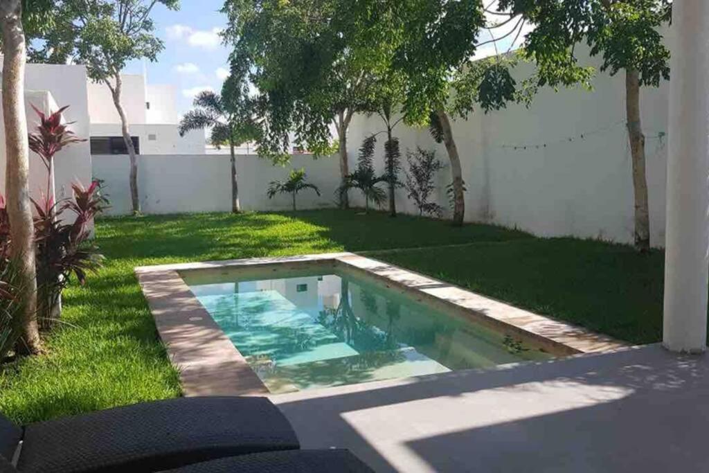 Booking.com: Casa vacacional Casa La Rioja, hermoso jardín y piscina  privada. , Mérida, México . ¡Reserva tu hotel ahora!
