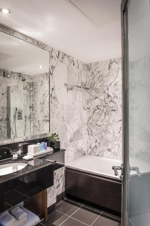 The Bloomsbury Hotel - Resim 43