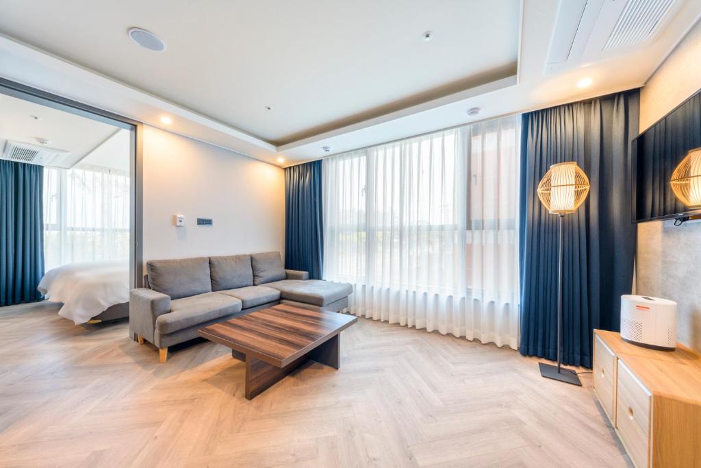 Ventimo Hotel & Residence Jeju - Suite Avec Vue Sur La Ville