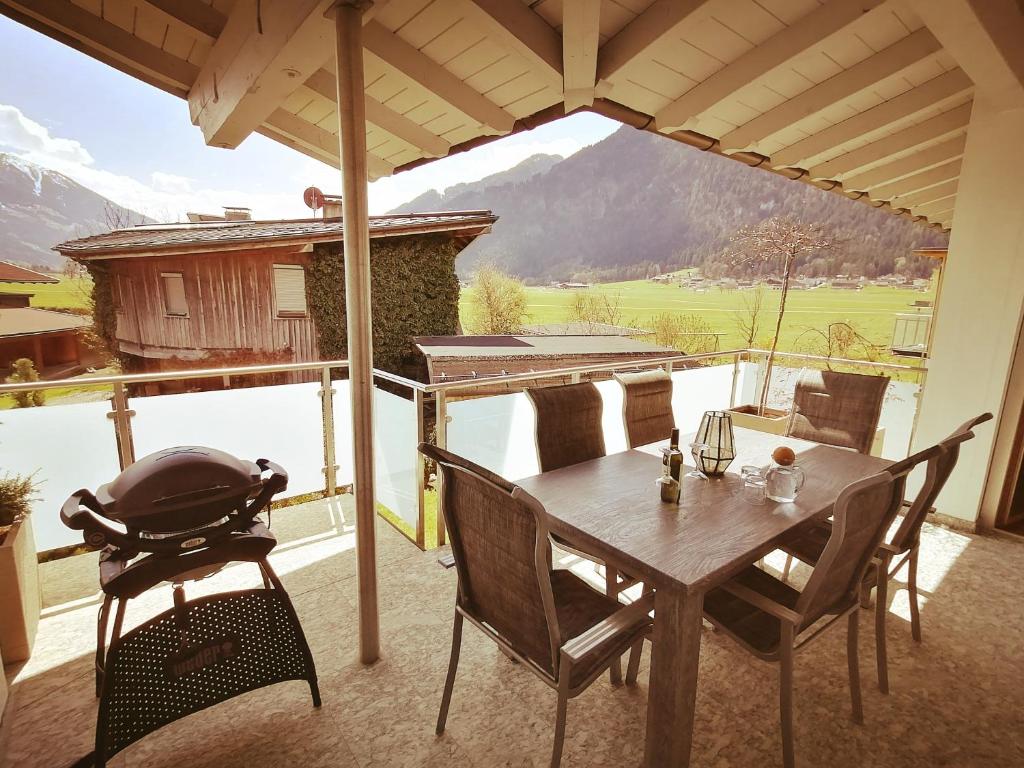 Ferienwohnungen Strass im Zillertal - Apartamento Con Mountain View