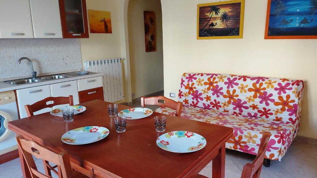 Kuchnia lub aneks kuchenny w obiekcie Le 3 Palme