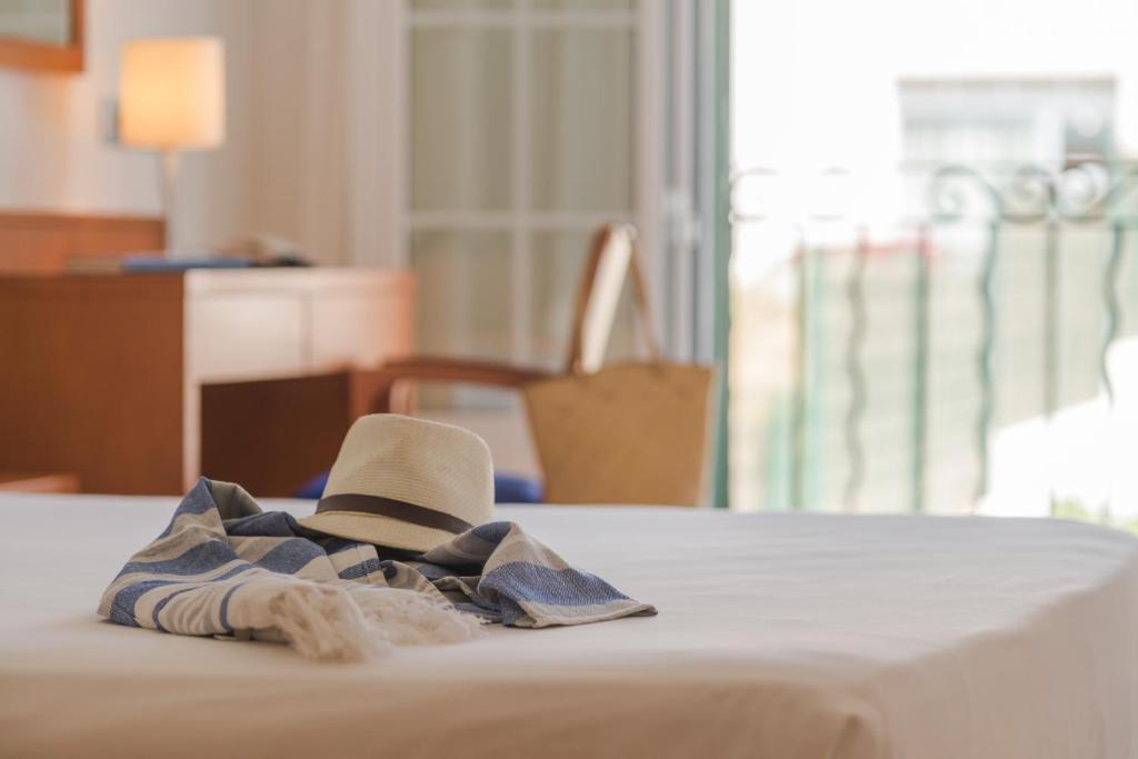 Hotel Jeni & Restaurant, Es Mercadal - Harga Terbaru 2022