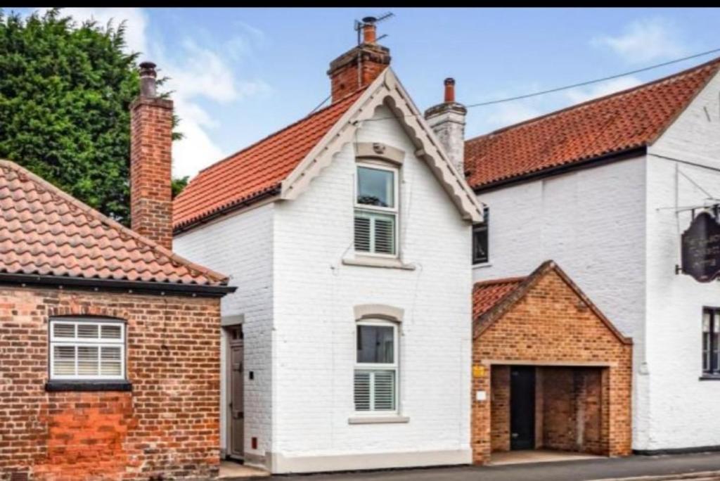 Cosy Two-Bed Cottage on Outskirts of Beverley