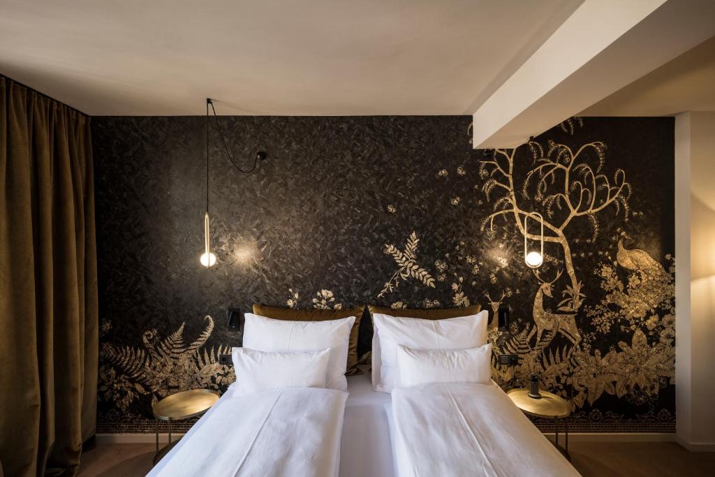 Altstadthotel Weisses Kreuz - Resim 37