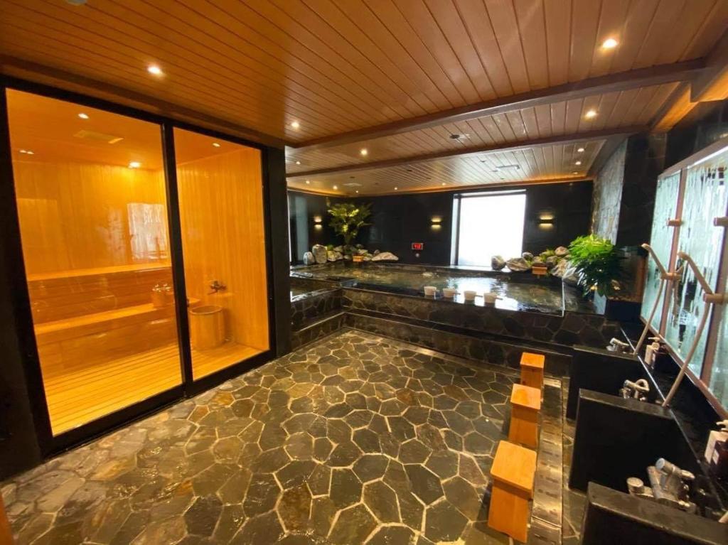 Event space 1