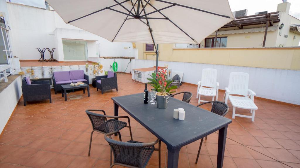 Apartment Pasión en la Mestranza, Seville, Spain - Booking.com
