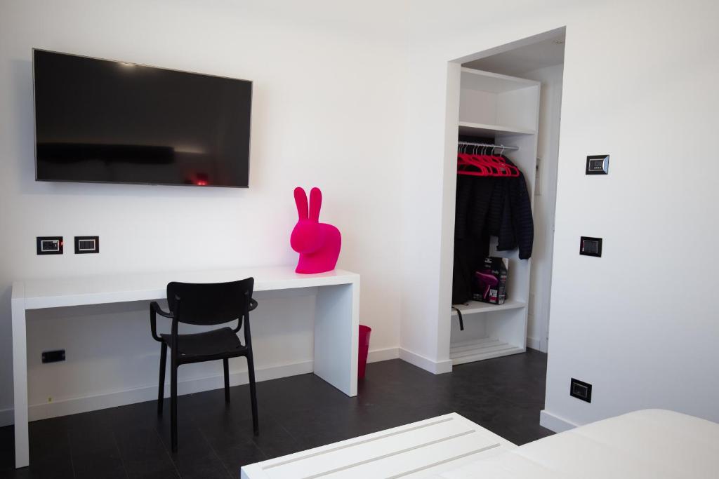 TV a/nebo společenská místnost v ubytování My Suite Hotel