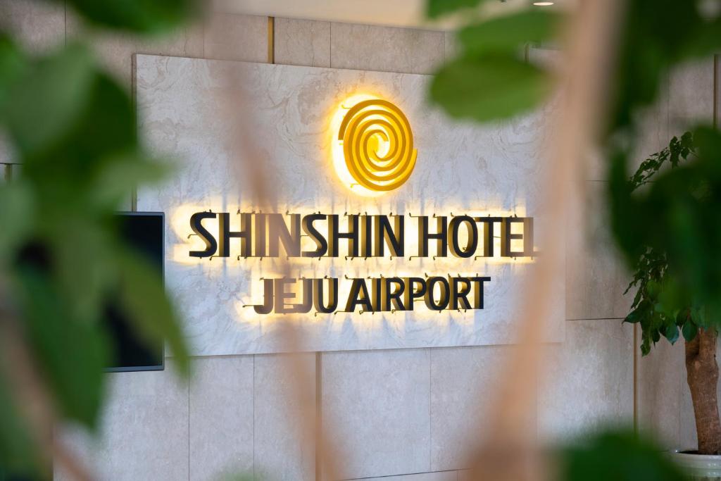 Certifikát, hodnocení, plakát nebo jiný dokument vystavený v ubytování Shin Shin Hotel Jeju Airport