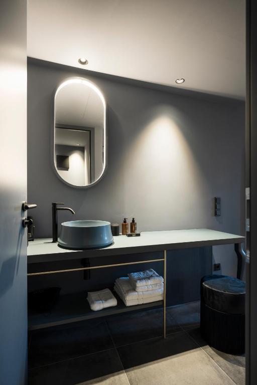 Altstadthotel Weisses Kreuz - Resim 7