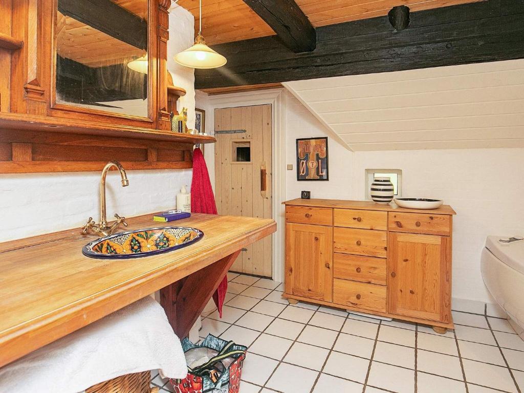 Kuchyň nebo kuchyňský kout v ubytování Holiday home Asaa II