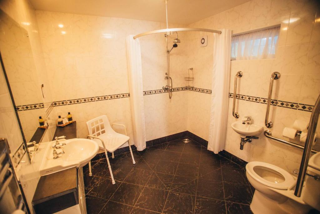 Tynycornel Hotel - Triple Room - Acceso A Discapacidad