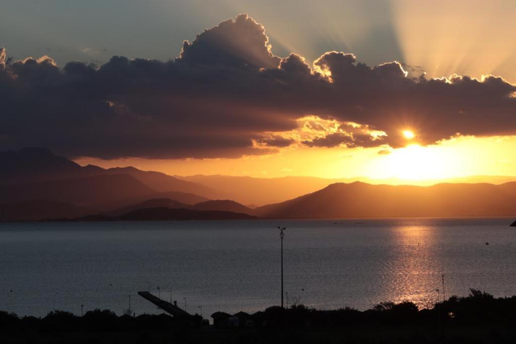  Apartamento com Vista para o Mar