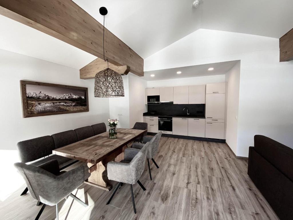 Kuchyň nebo kuchyňský kout v ubytování Appartement Tauernblick Radstadt