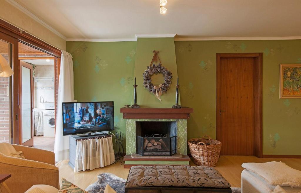 ALMERIS PECIN 304 - 3 DORMITÓRIOS JUNTO À RUA COBERTA!  ALMERIS PECIN 304 - 3 DORMITÓRIOS JUNTO À RUA COBERTA!