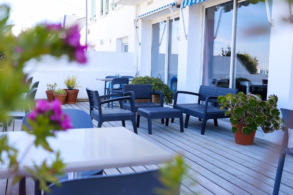 Restaurace v ubytování Hôtel Port Haliguen