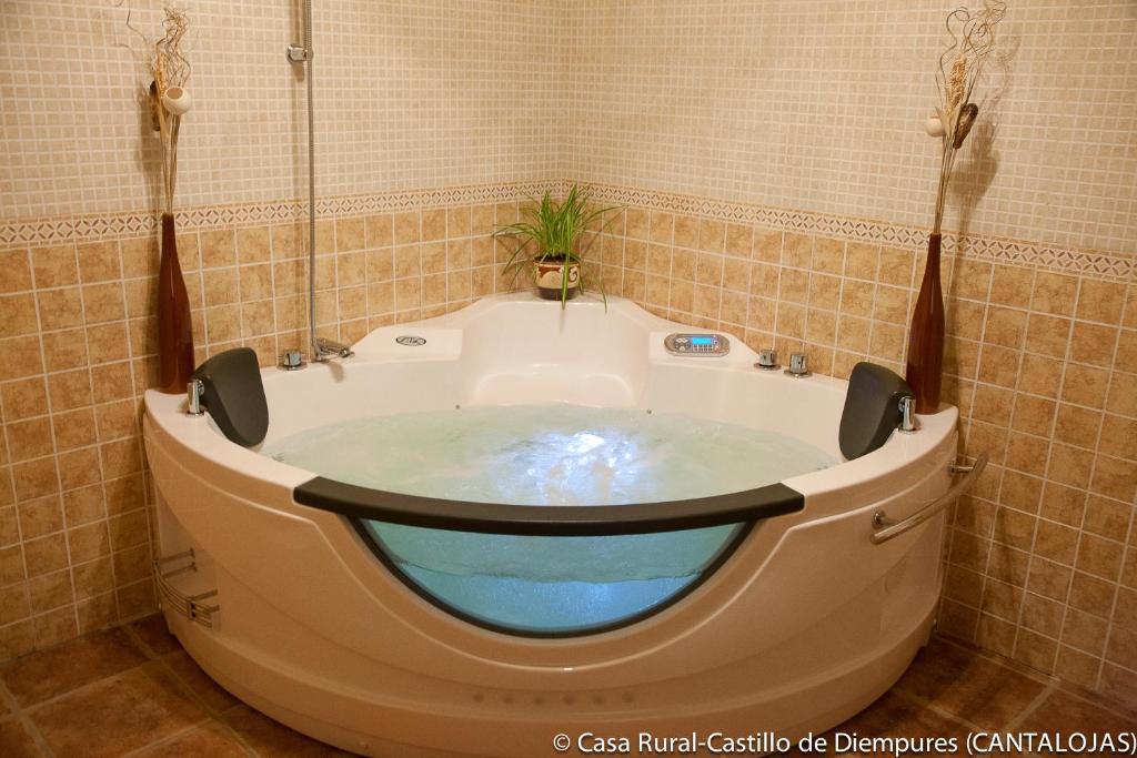Jacuzzi Casa Rural Castillo Diempures Guadalajara