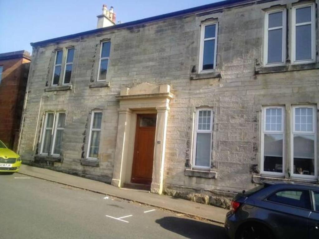Stunning 2 b room Victorian Ground Floor Flat