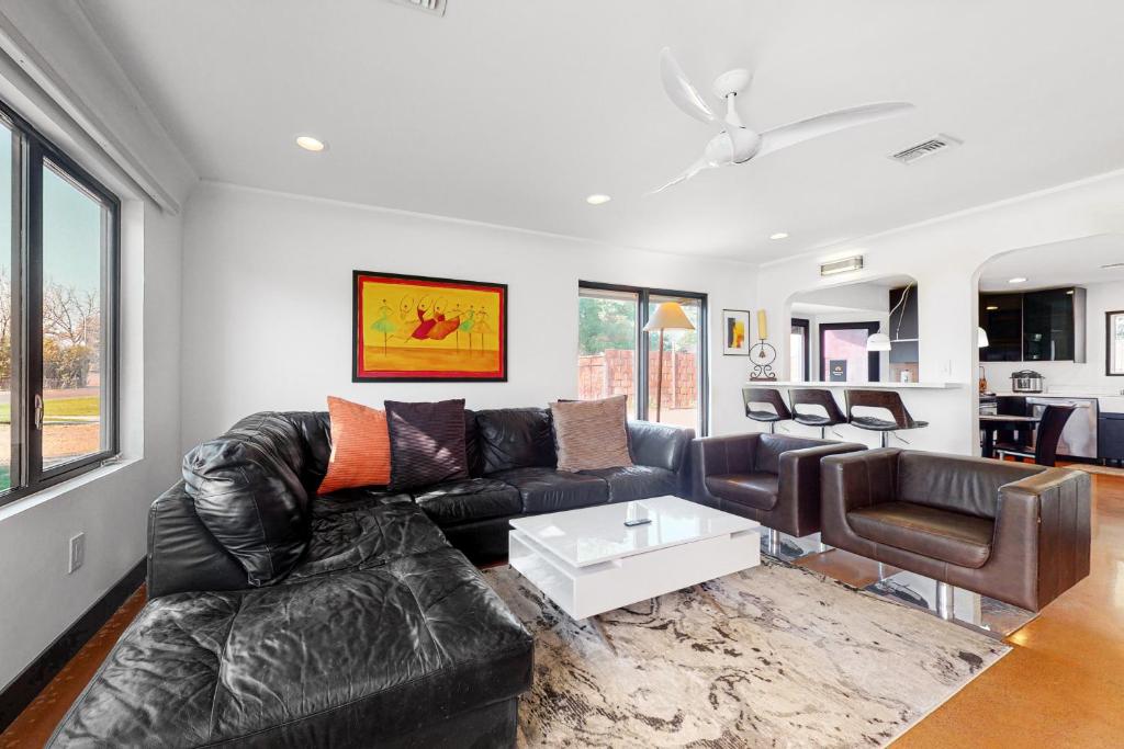 Tempe Time - Main House
