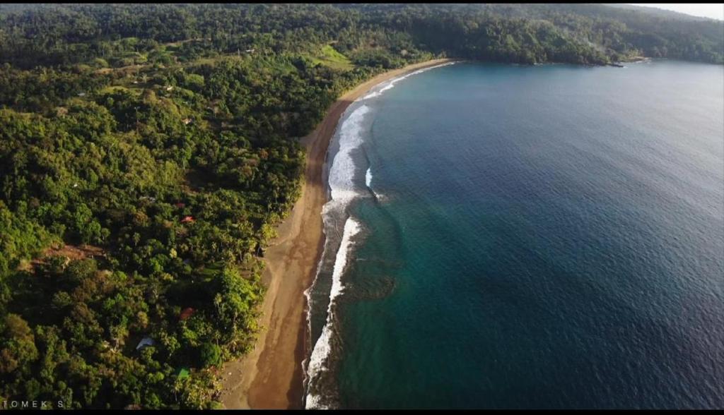 Un paisaje natural cerca del hostal