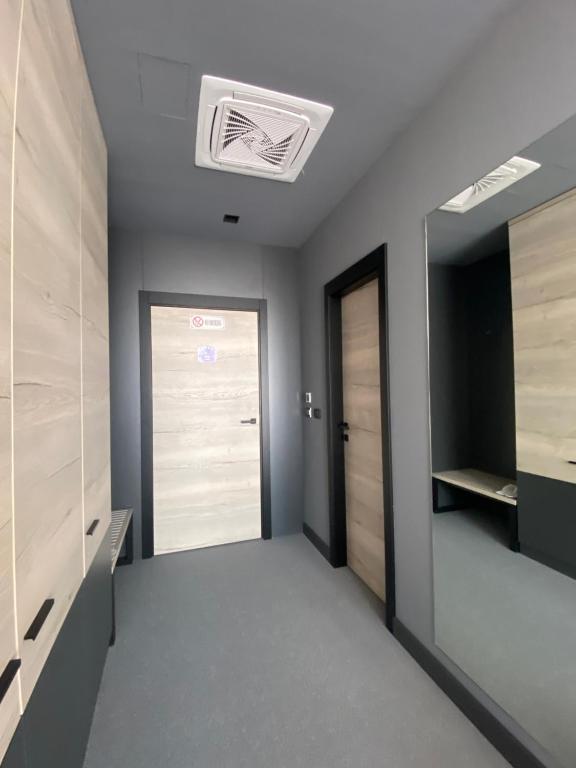 Super seven inn - Habitación Doble Deluxe Con Cama Supletoria