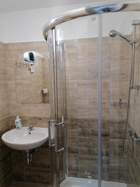 Łazienka w obiekcie Viola Apartmanház