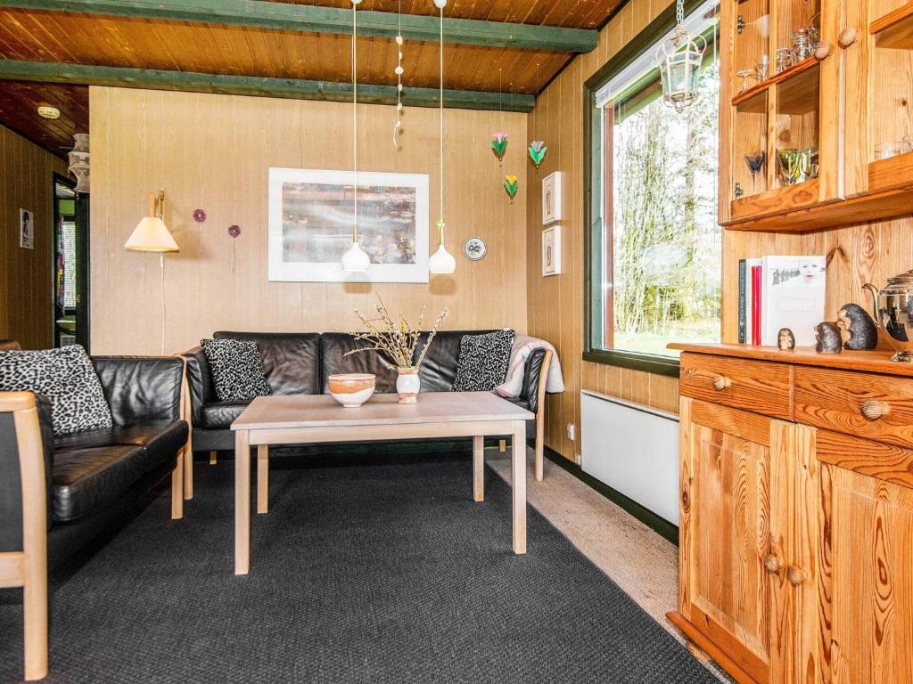 Kuchyň nebo kuchyňský kout v ubytování Holiday home Toftlund XV