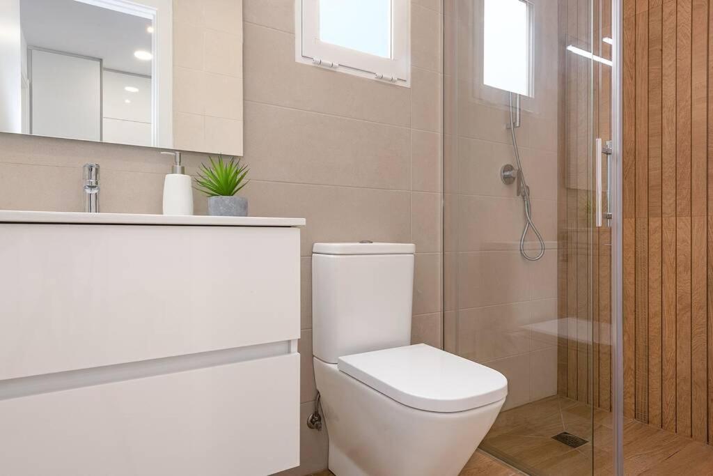 Nordic Style Top Apartment: Sea views, Terrace and Pool, Gran ...