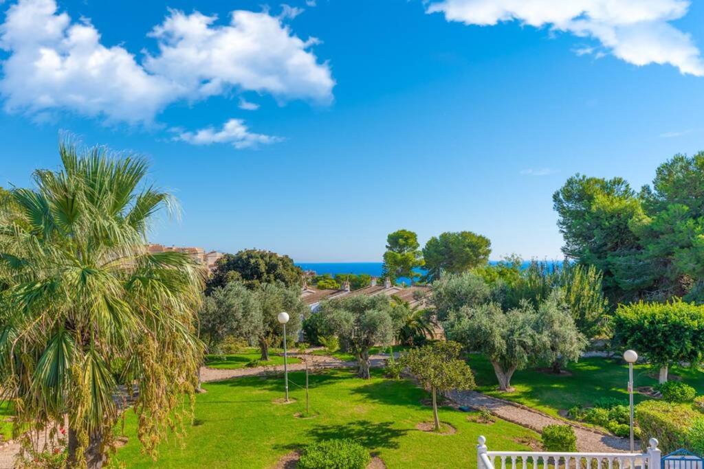Nordic Style Top Apartment: Sea views, Terrace and Pool, Gran ...