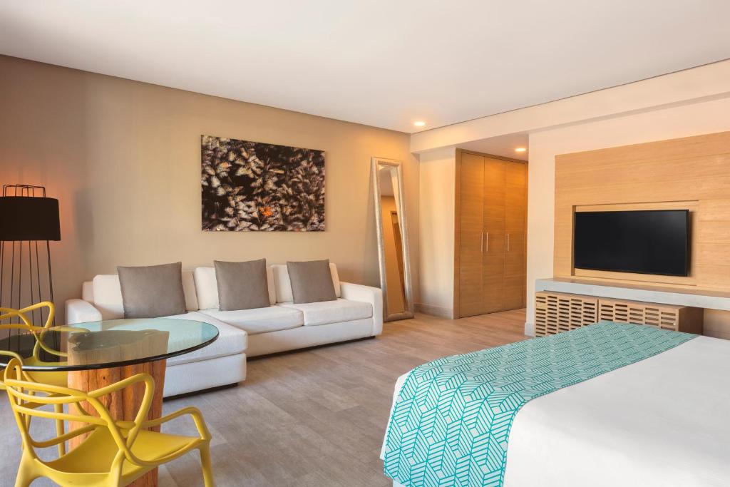 The Yucatan Resort Playa del Carmen, All-Inclusive Adults Only, Tapestry by Hilton - Suite Junior