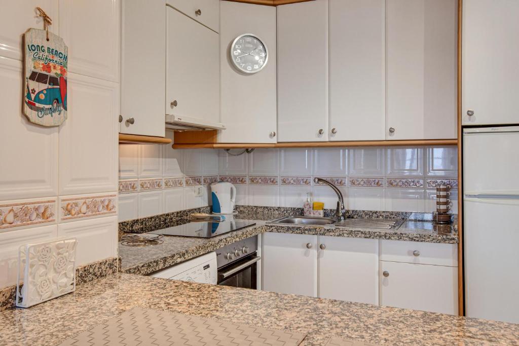 Kuchyň nebo kuchyňský kout v ubytování Apartamento Callao Salvaje
