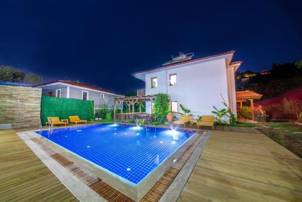 Πισίνα στο ή κοντά στο Villa Jasmin Selimiye -with pool Daily Weekly Rentals