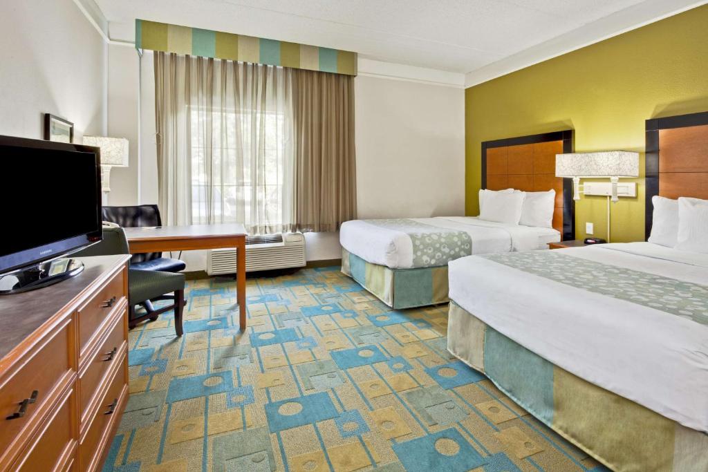 La Quinta by Wyndham Ft. Lauderdale Airport - Double Room With Two Double Beds - Disability Access
