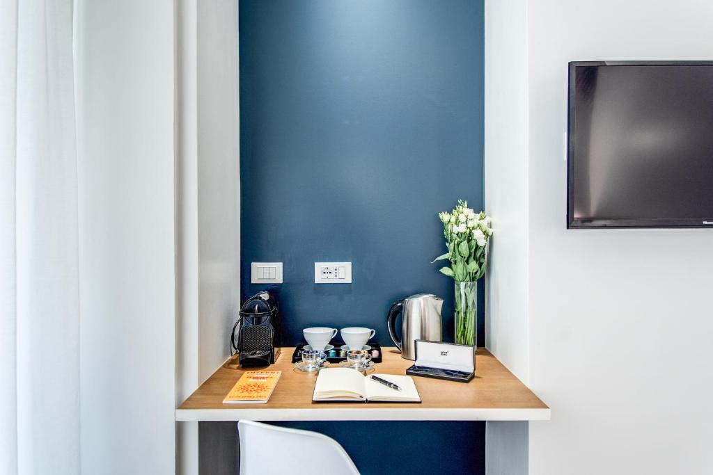 Príslušenstvo na prípravu kávy alebo čaju v ubytovaní Victor Boutique Hotel