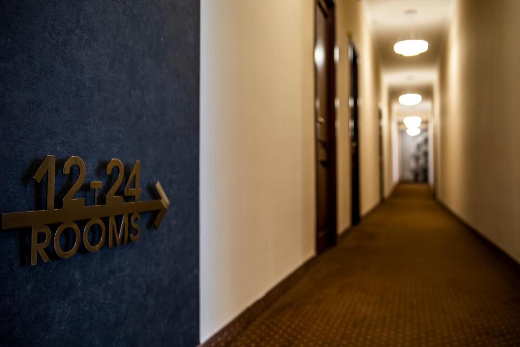 Certifikát, hodnocení, plakát nebo jiný dokument vystavený v ubytování 14 Floor Hotel