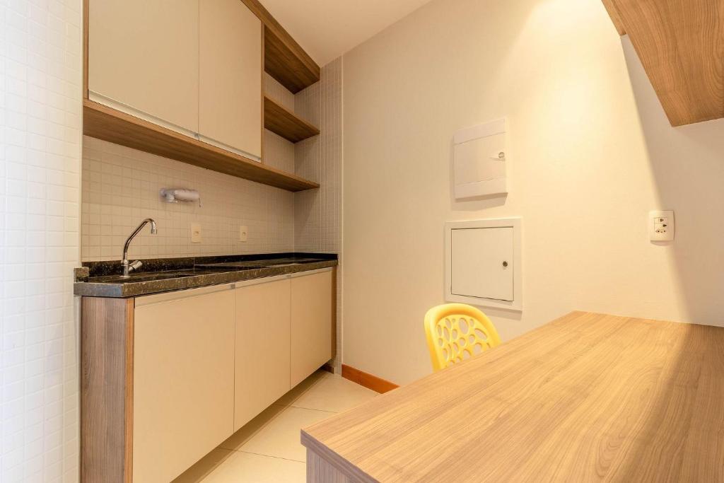  CA01 Flat Mercure Boulevard Side a 500m Salvador Shopping