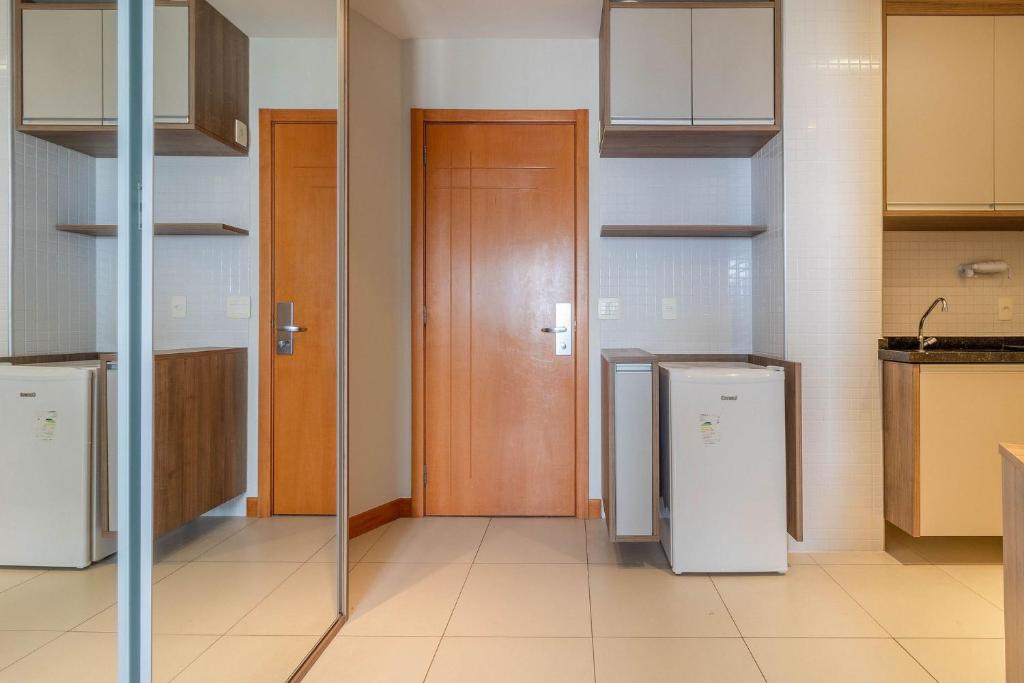  CA01 Flat Mercure Boulevard Side a 500m Salvador Shopping