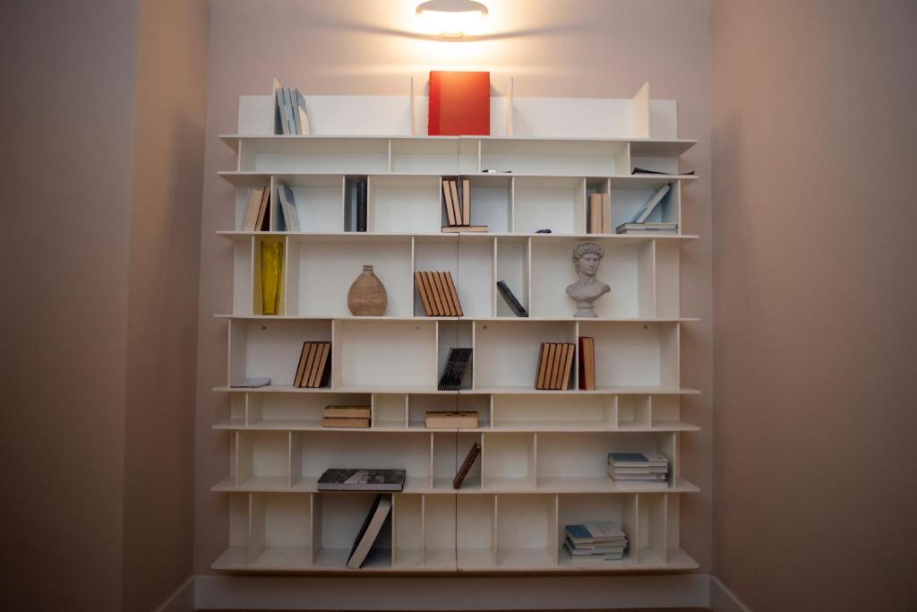 The library in Az apartmant