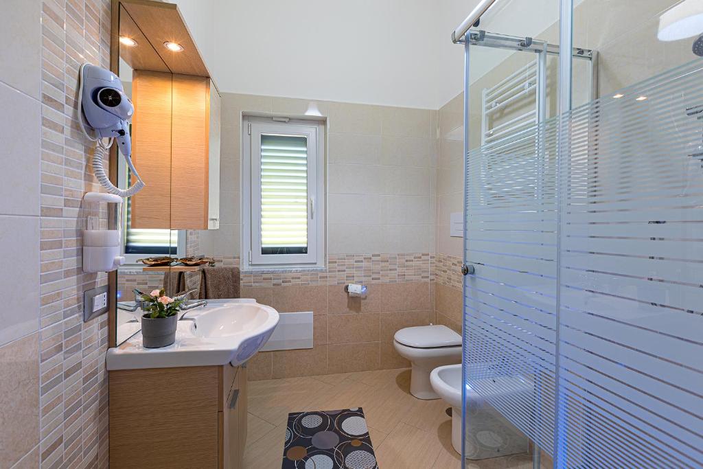 Łazienka w obiekcie B&B IL TEMPONE