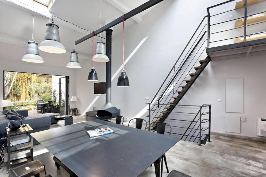 Cannes Luxury Rental - Town House - Housity