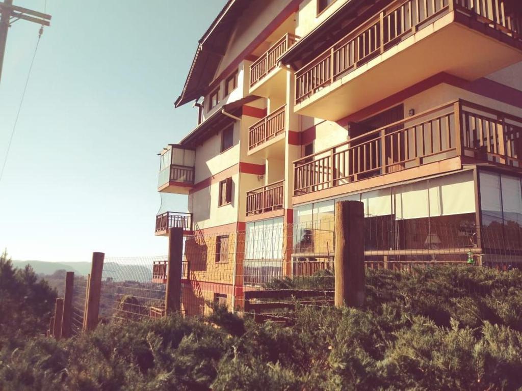 Locar-in Gramado Bosque das Azaleias  Locar-in Gramado Bosque das Azaleias