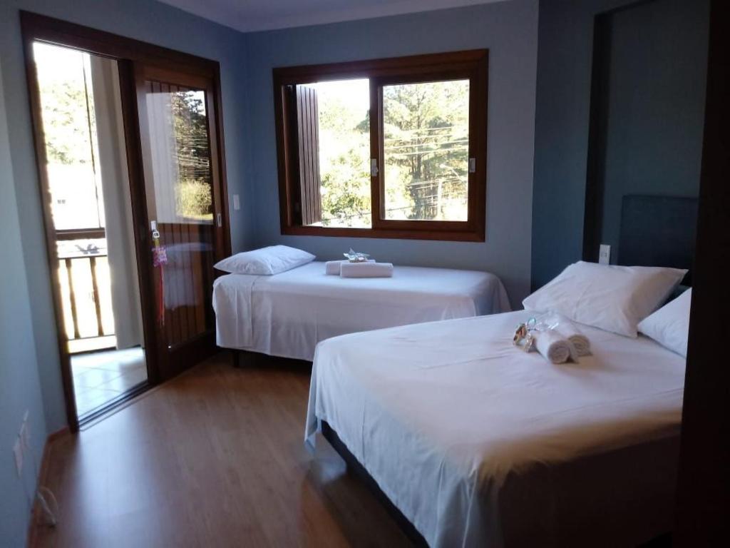 Locar-in Gramado Bosque das Azaleias  Locar-in Gramado Bosque das Azaleias