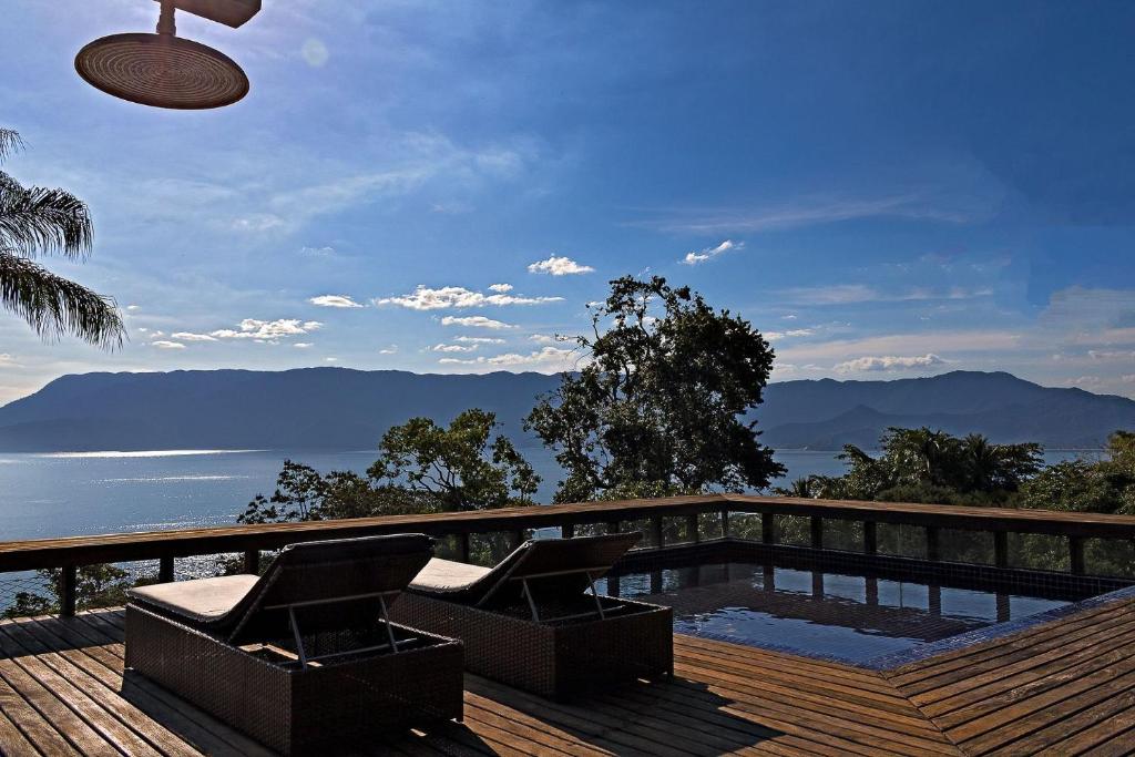  Glass house: sofisticação em Ilhabela
