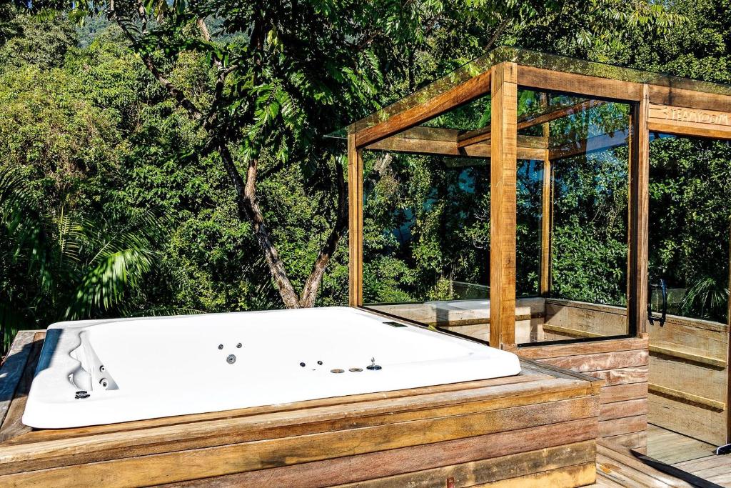  Glass house: sofisticação em Ilhabela