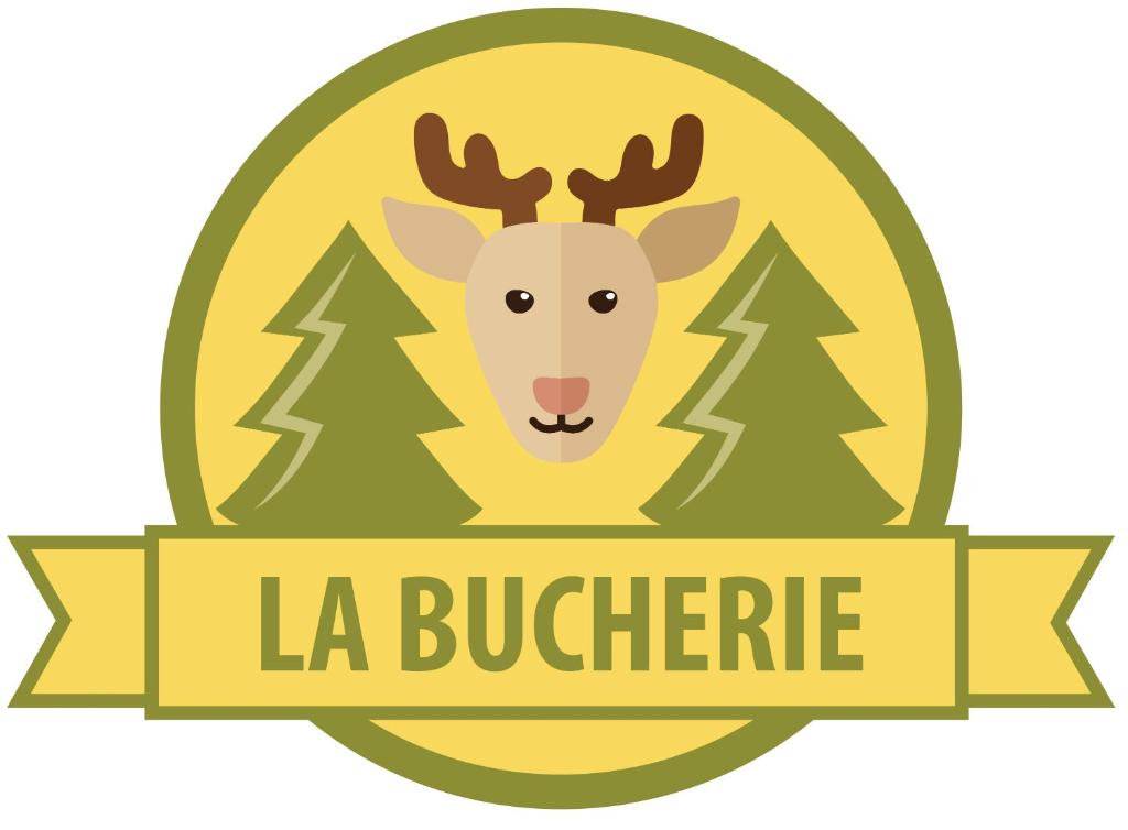 un logo d'un renne avec des arbres et un ruban dans l'établissement Camping de la Bucherie, à Saint-Saud-Lacoussière