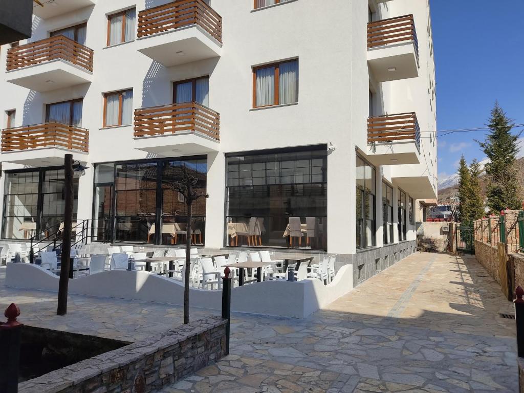 Budova, kde se hotel nachází