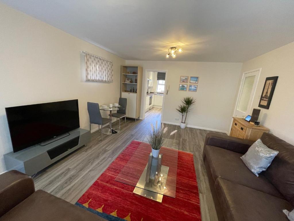 Harpenden -Luxury 2 Bedroom Apartment (free parking)