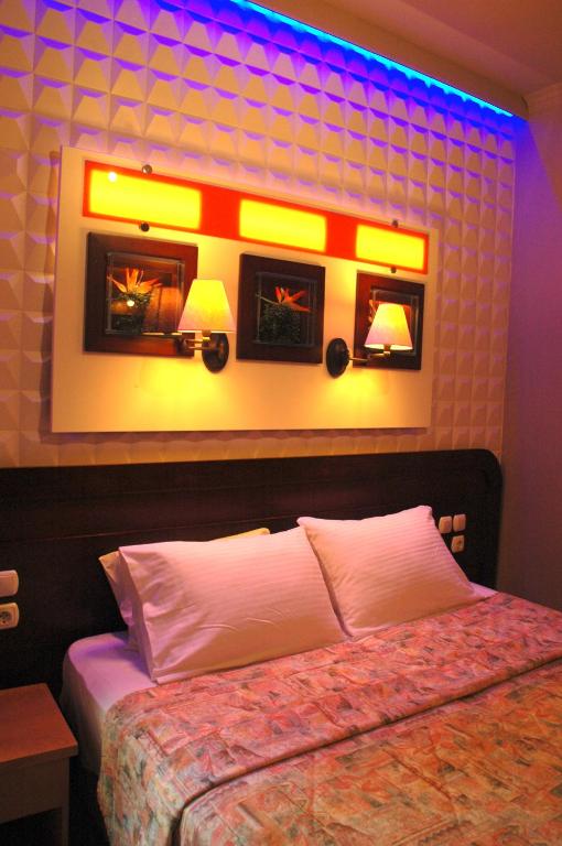 Postel nebo postele na pokoji v ubytování Hotel Segas