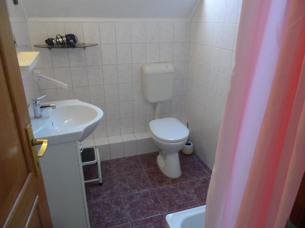 Koupelna v ubytování Apartman Berki